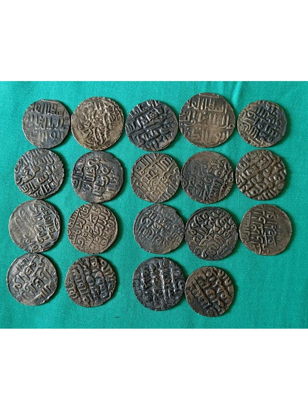Dealers Lot: 19 Pcs India Bengal sultanate silver TANKA Hossain shah Rare